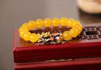 Cat's Eye Stone Bracelet with Gold-Plated Pixiu