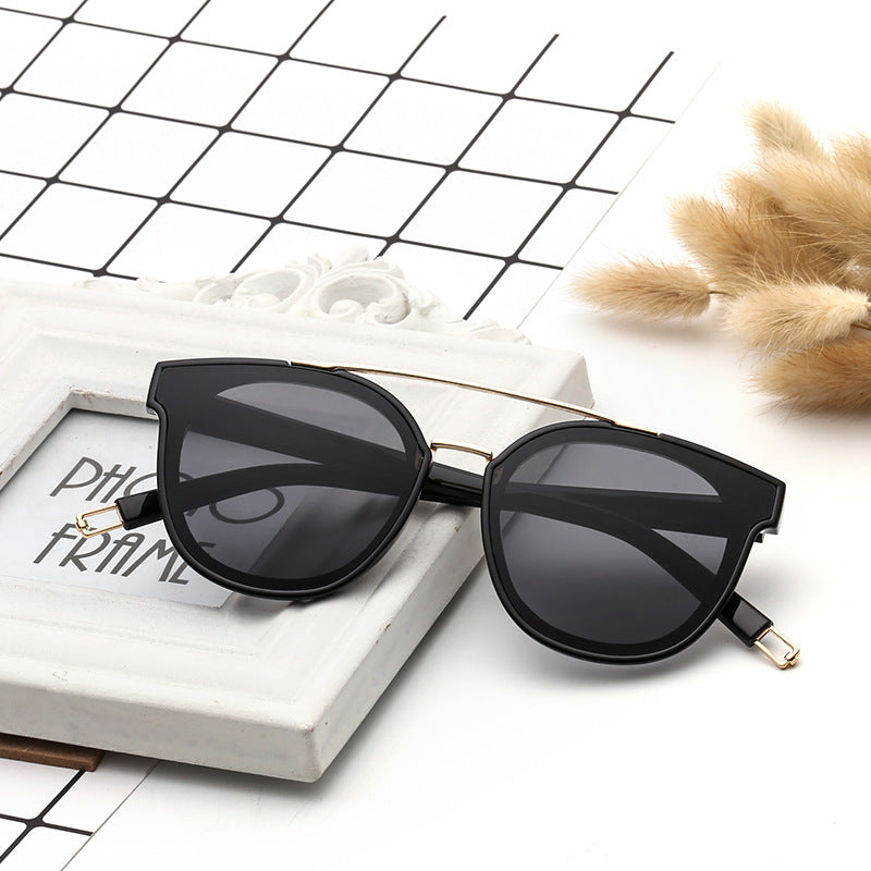 Retro Brow-Bar Round Sunglasses