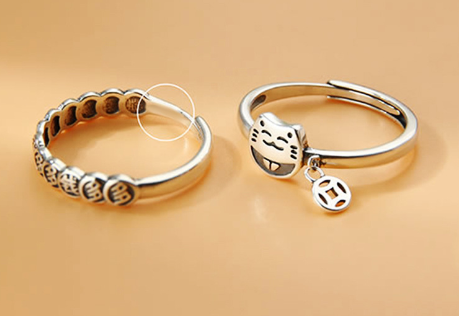 Lucky Cat Ring with Coin Charm for Women