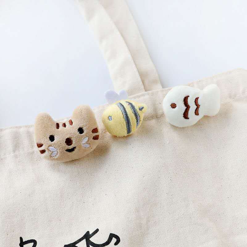 Plush Cat Face Brooch