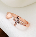 Cross Heart Adjustable Ring with Rhinestones (Fashion)