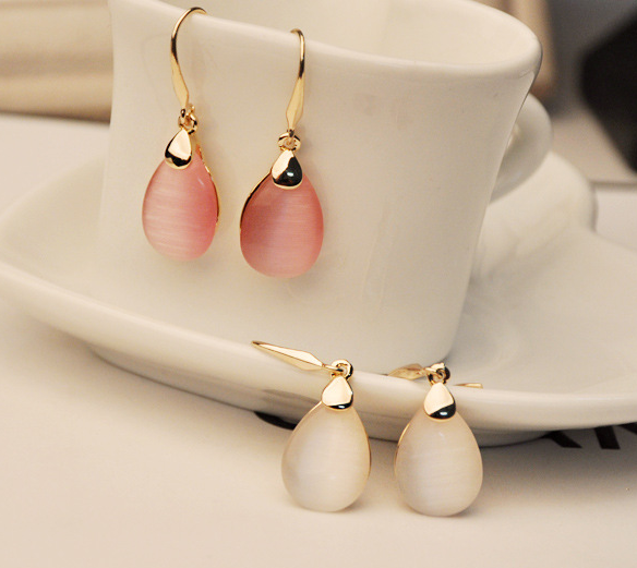 Cat's Eye Stone Drop Earrings in Teardrop Design