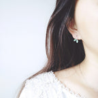 Minimalist Leaf Silver Stud Earrings with Cat's Eye