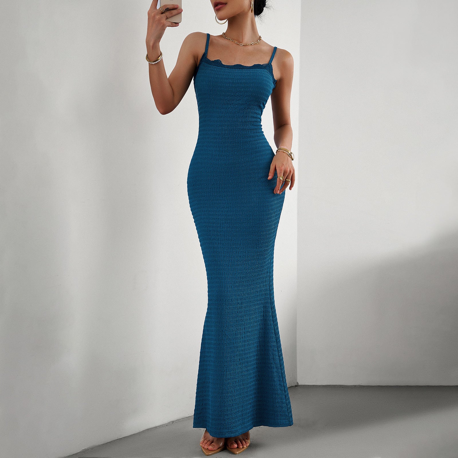 2023 Autumn Women's Slim Fit Spaghetti Strap Dress