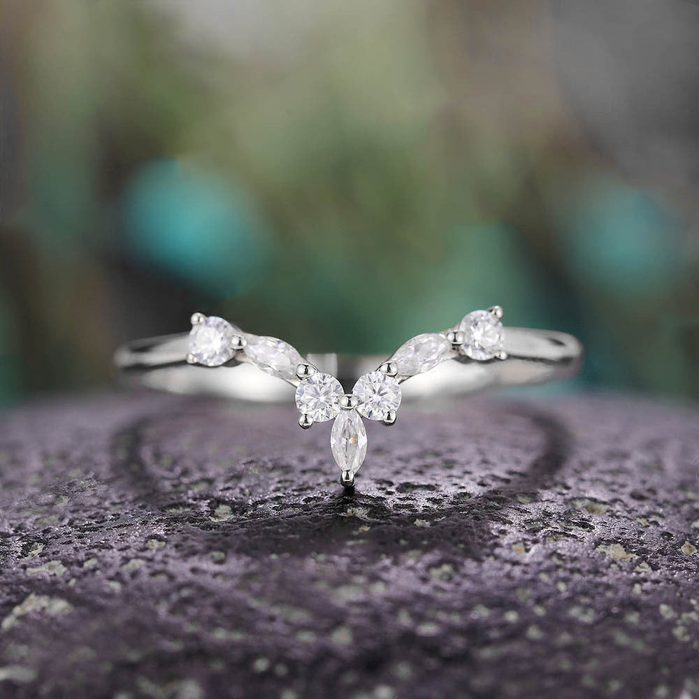 V-Shaped Geometric Zircon Ring