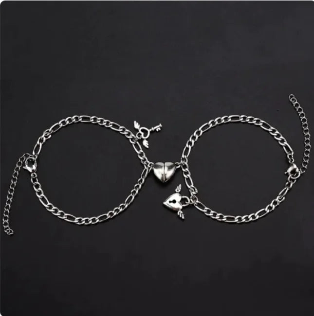 Magnetic Love Link Couple Bracelets – Perfect Valentine’s Gift | Jewelry