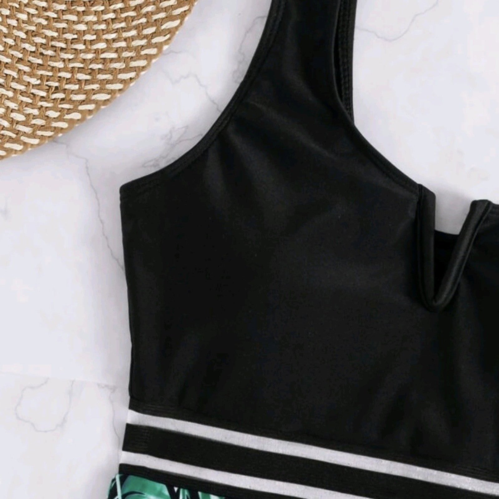 Plus Size Tropical Leaf Print One-Piece Swimsuit