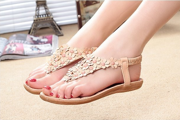 Floral Beaded Thong Flat Sandals for Women